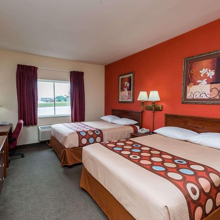 ซูเปอร์ 8 บาย วินด์แฮม เซนต์โรเบิร์ต ฟอร์ต เลียวนาร์ด วูด แอเรีย Hotel ภายนอก รูปภาพ
