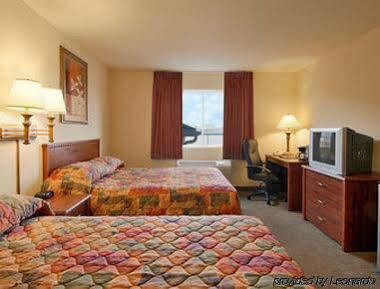 ซูเปอร์ 8 บาย วินด์แฮม เซนต์โรเบิร์ต ฟอร์ต เลียวนาร์ด วูด แอเรีย Hotel ภายนอก รูปภาพ
